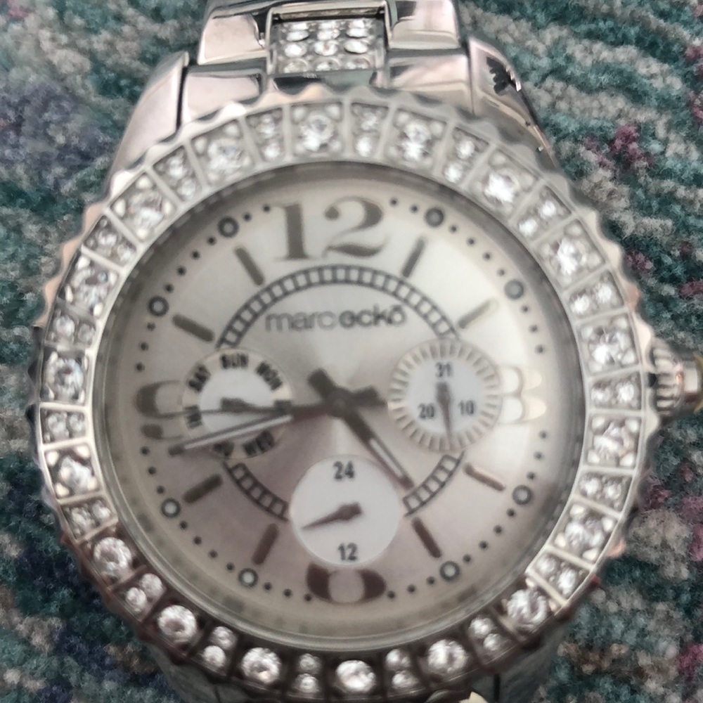 Marc ecko silver watch - Picture 2 of 6